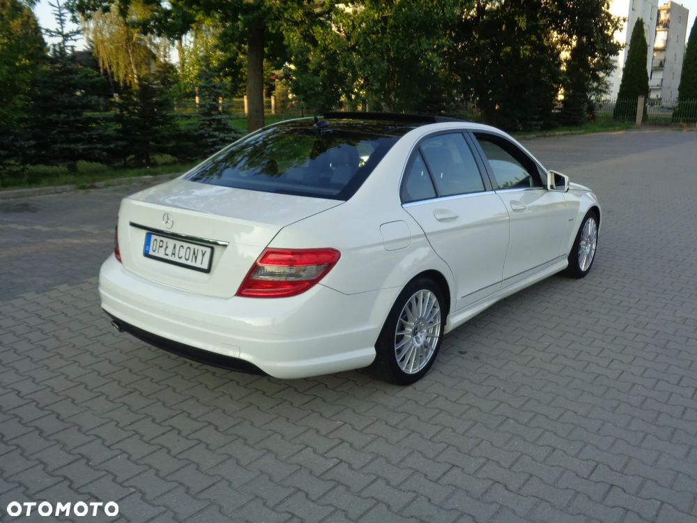 Mercedes-Benz Klasa C 180 Kompressor Avantgarde - 32