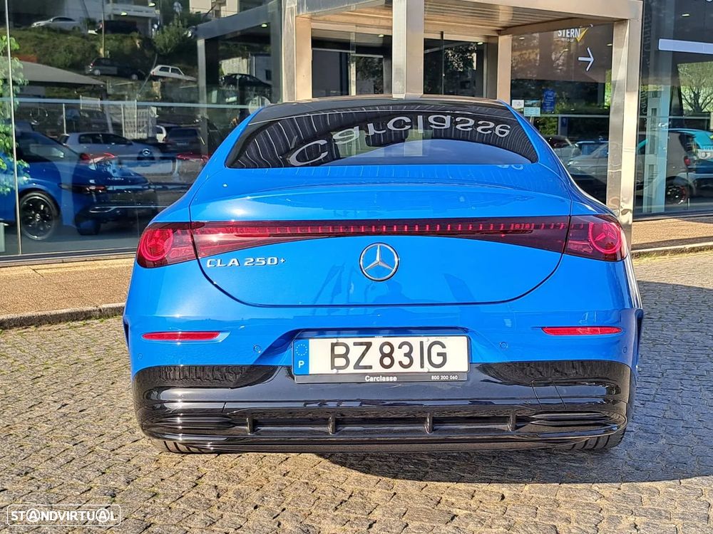 Mercedes-Benz CLA 250+ EQ - 11