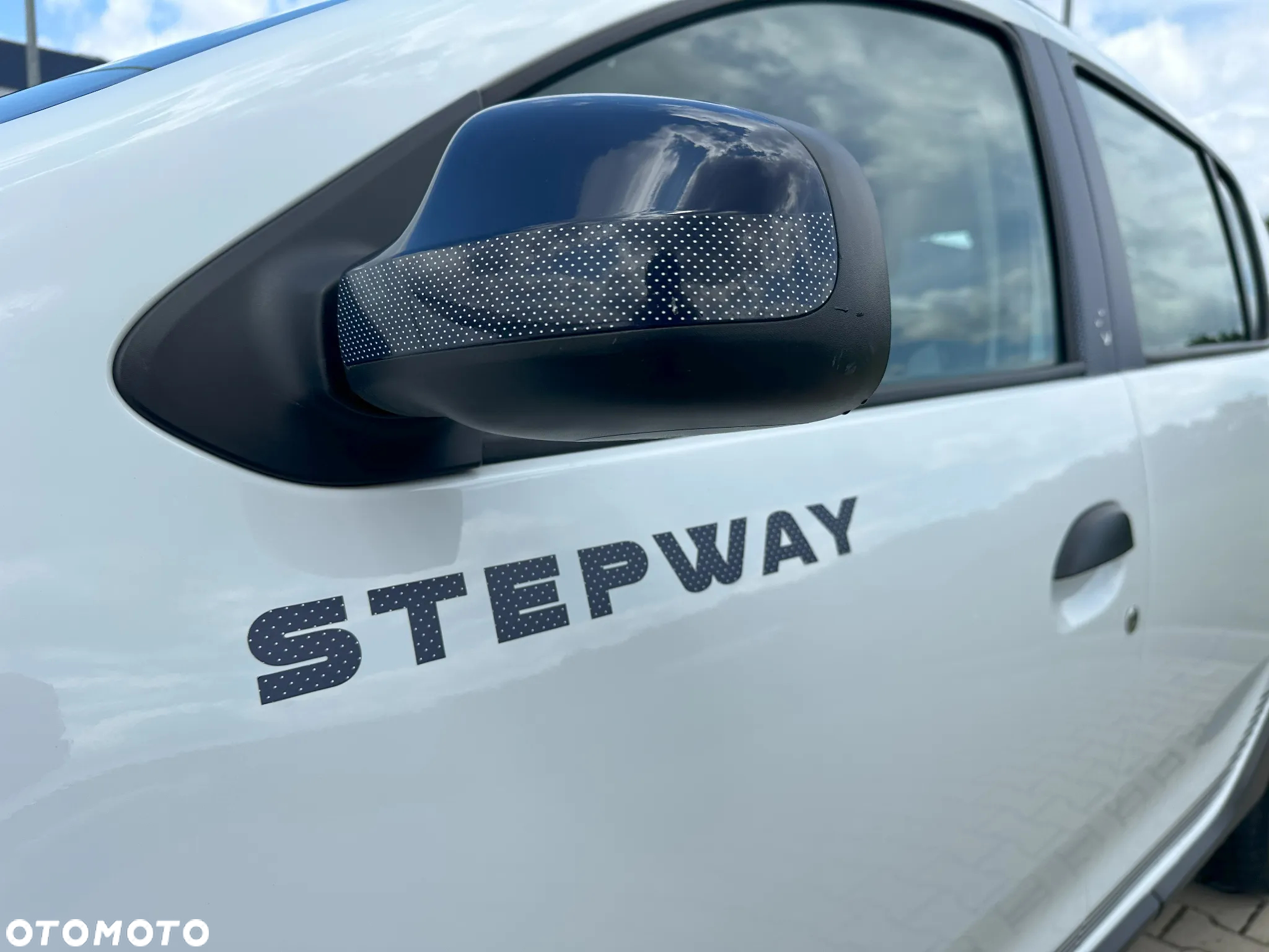 Dacia Sandero Stepway TCe 90 S&S Celebration - 13