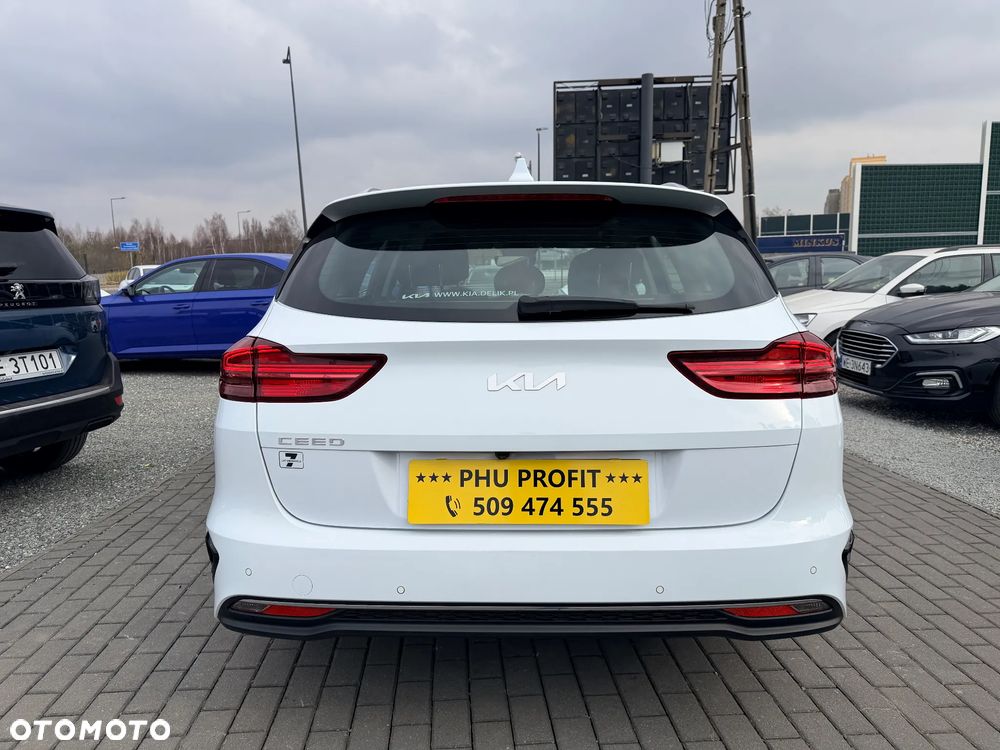 Kia Ceed 1.5 T-GDI M - 9