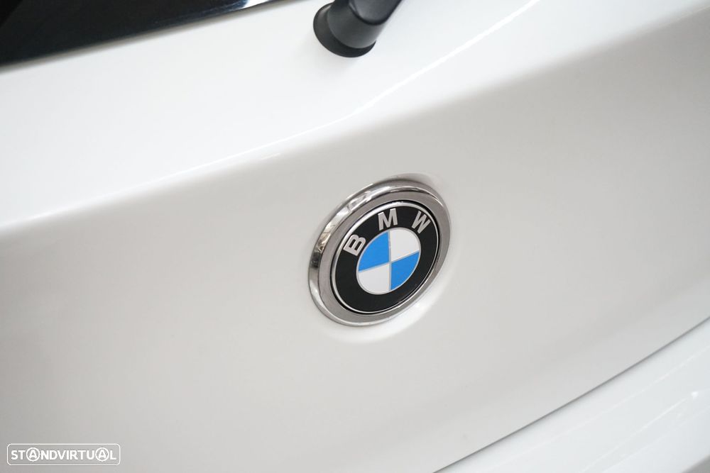 BMW 116 d EfficientDynamics Edition - 12