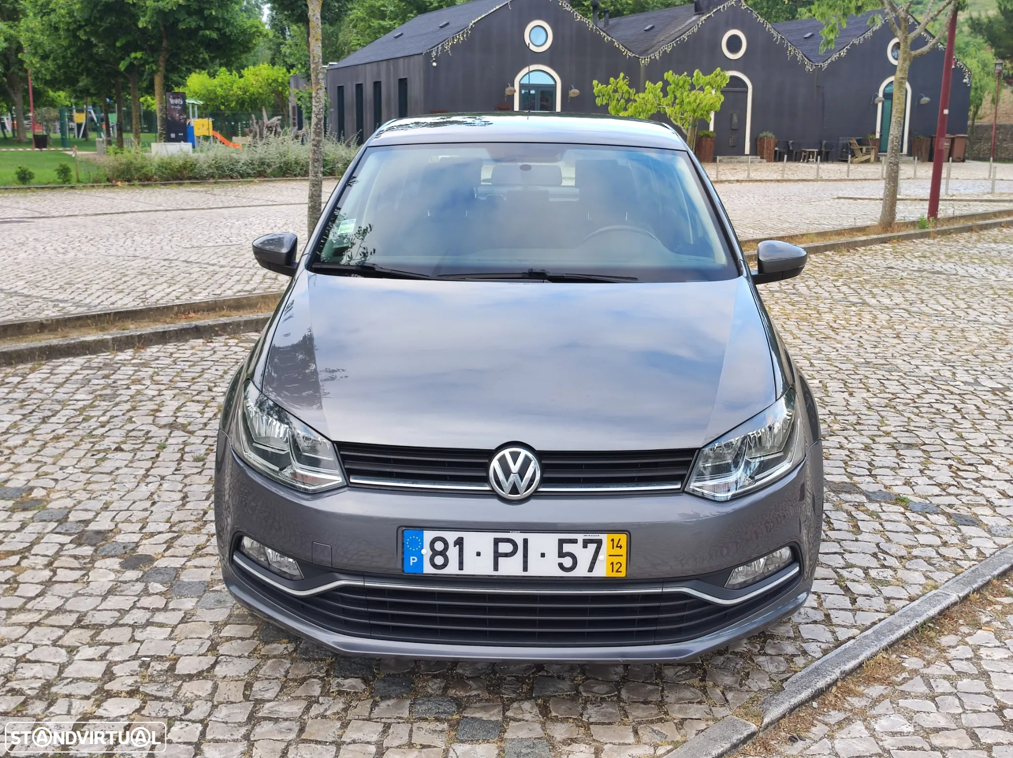 VW Polo 1.0 Confortline - 2