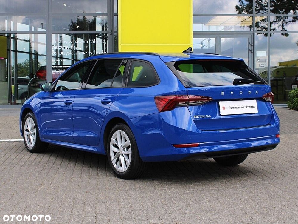 Skoda Octavia 2.0 TDI Ambition DSG - 9