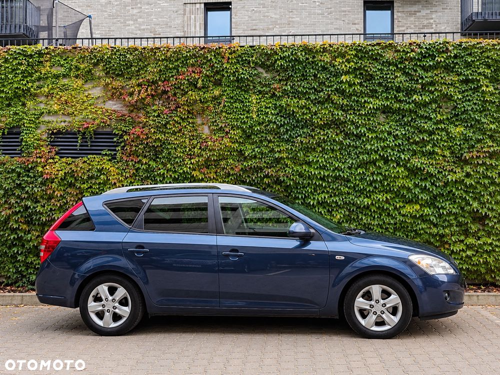 Kia Ceed 2009 photo 5