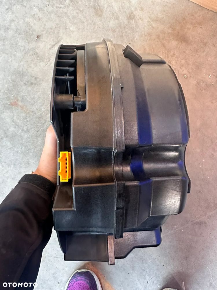 Głośnik subwoofer dynaudi VW Passat B8 3G0035621D - 5