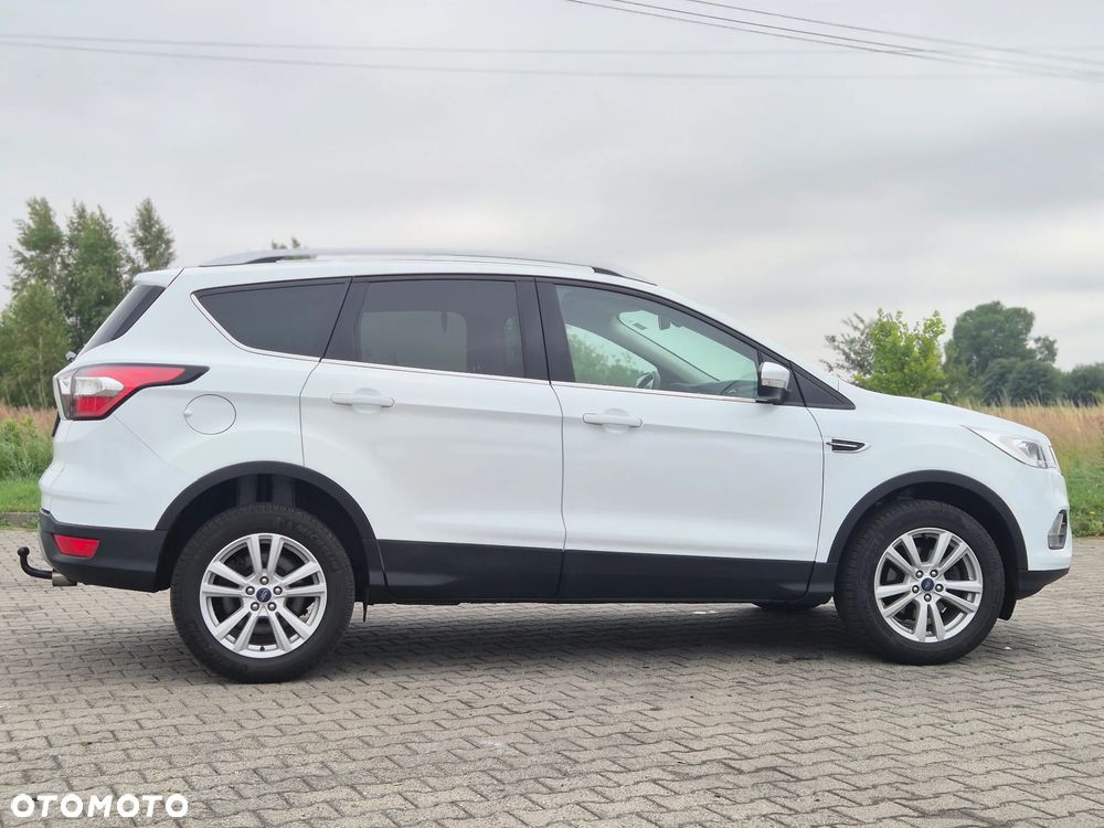 Ford Kuga 1.5 EcoBoost 2x4 Titanium - 11