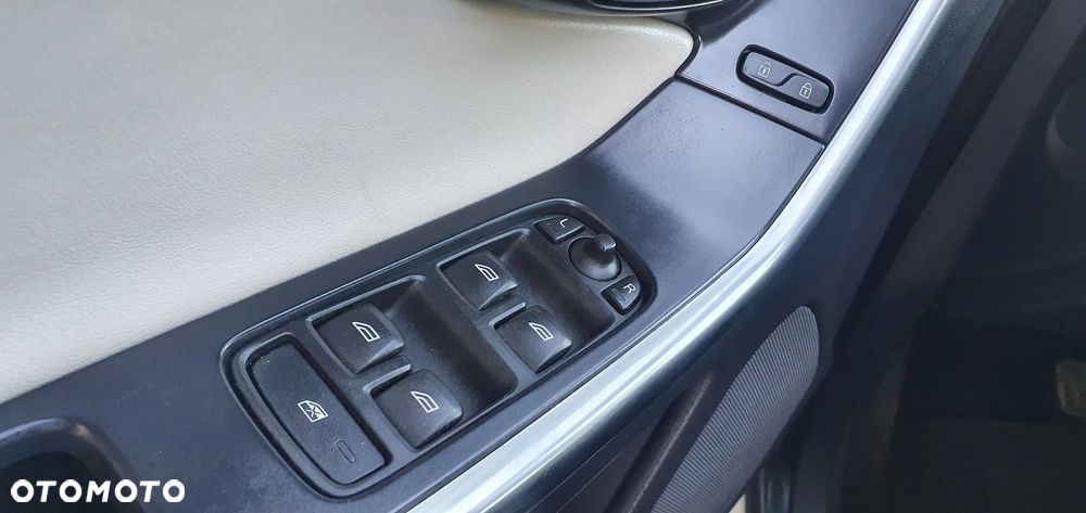 Volvo XC 60 - 10