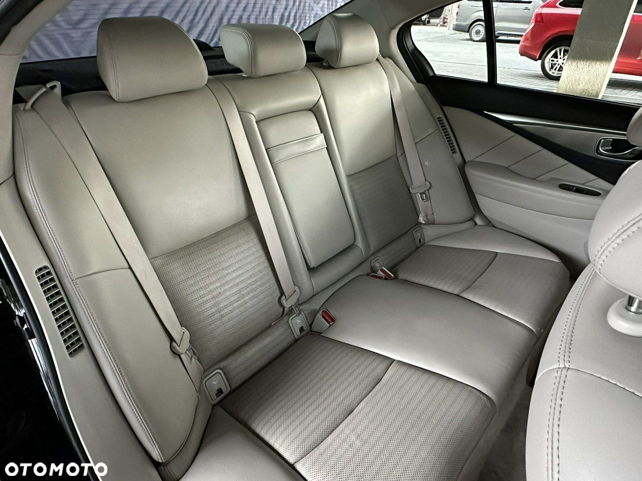 Infiniti Q50 - 15