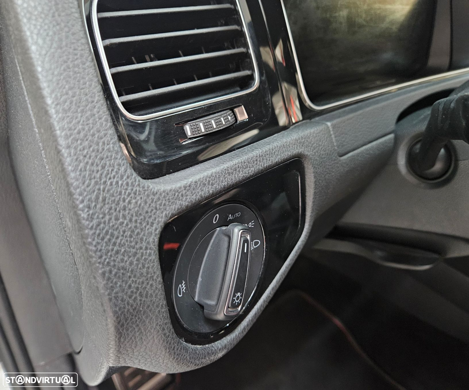 VW Golf GTI TCR 2.0 TSI OPF DSG - 28