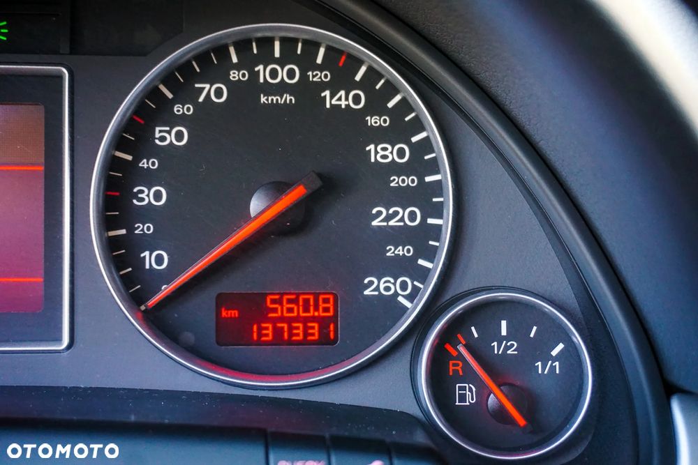 Audi A4 Avant 1.8T Quattro - 26