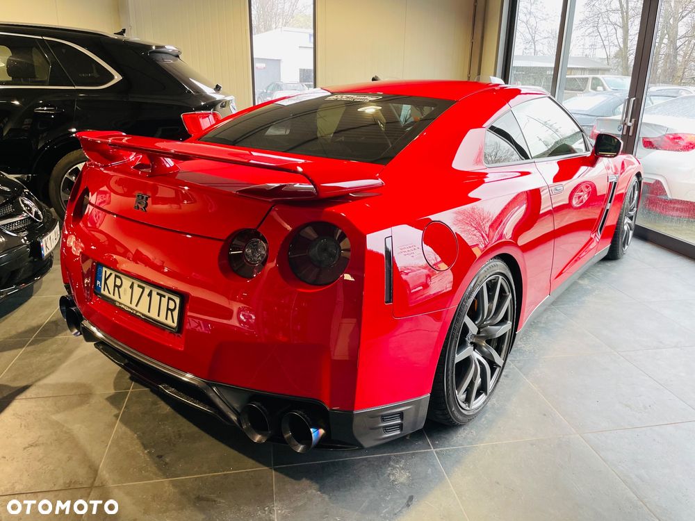 Nissan GT-R Black Edition - 3