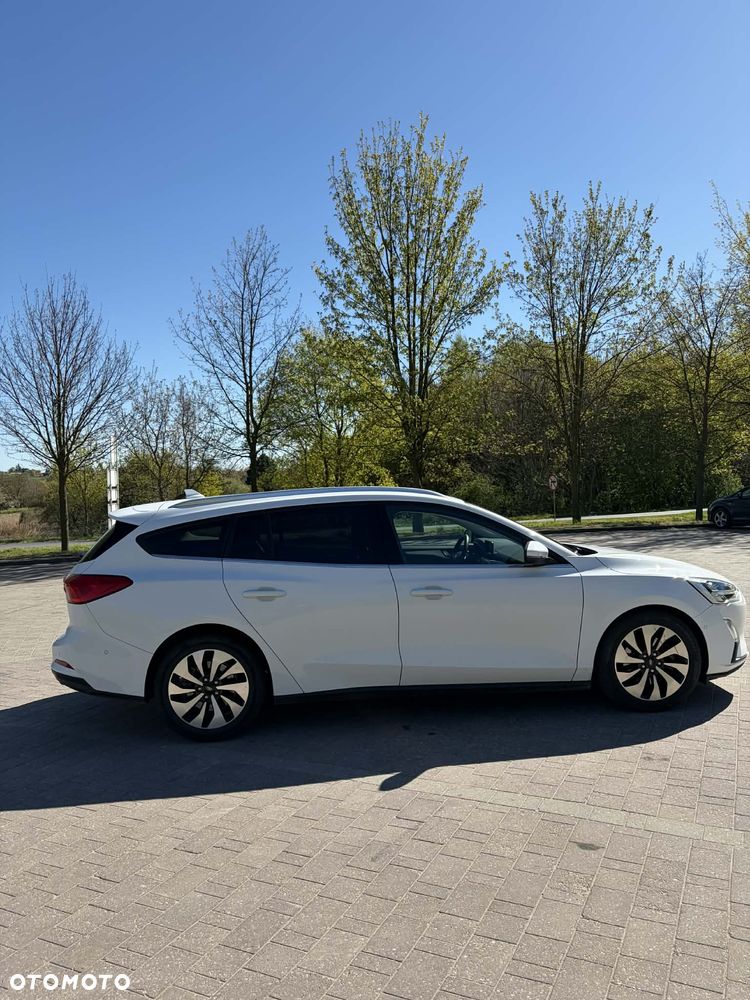 Ford Focus 1.5 EcoBoost Start-Stopp-System COOL&CONNECT - 11