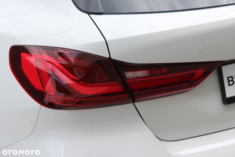 BMW Seria 1 118i M Sport - 18