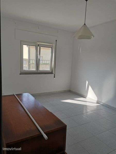 Moradia T2 para alugar
