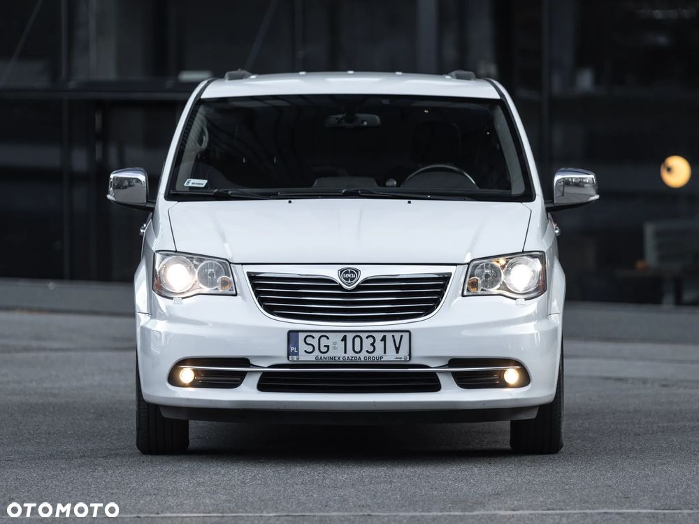 Lancia Voyager 3.6 Platinum - 3