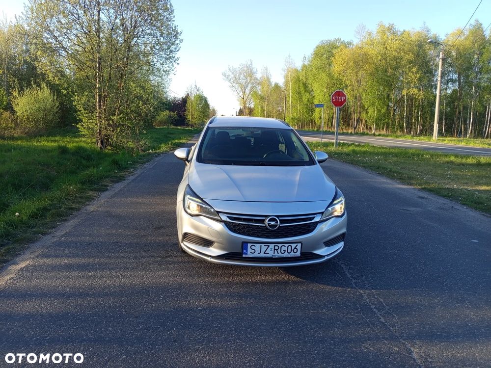Opel Astra 1.6 CDTI Dynamic - 1