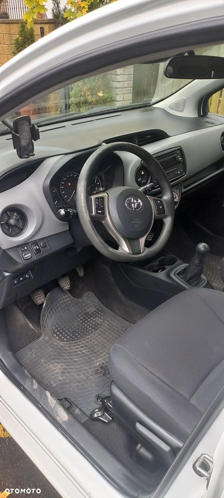 Toyota Yaris - 6