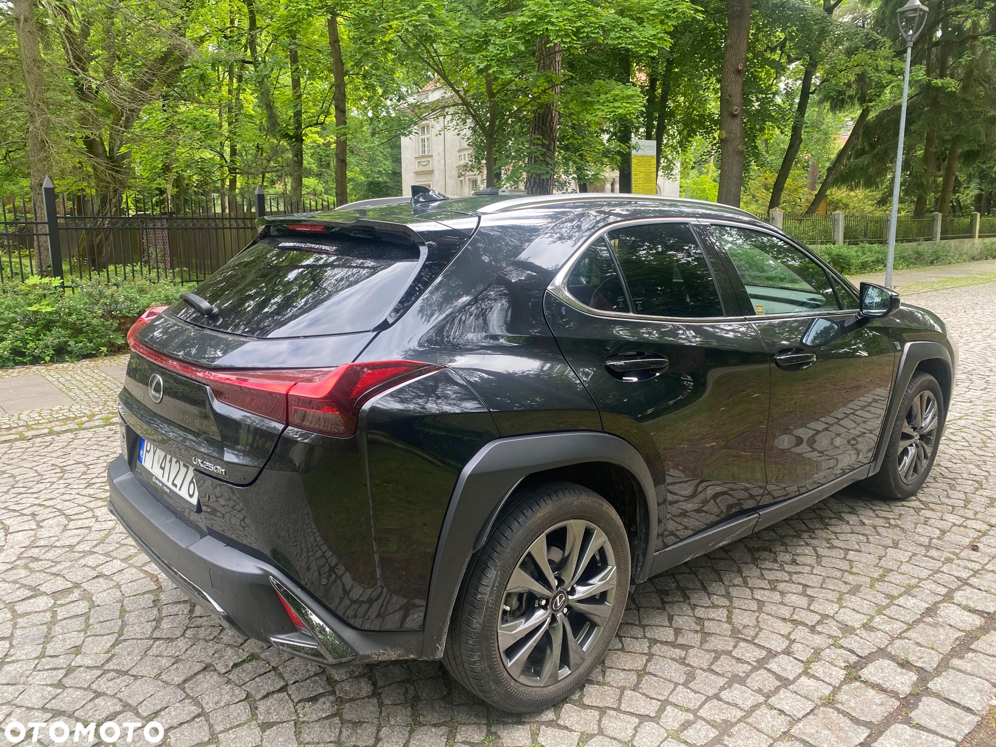 Lexus UX 250h GPF F Sport Design 2WD - 6