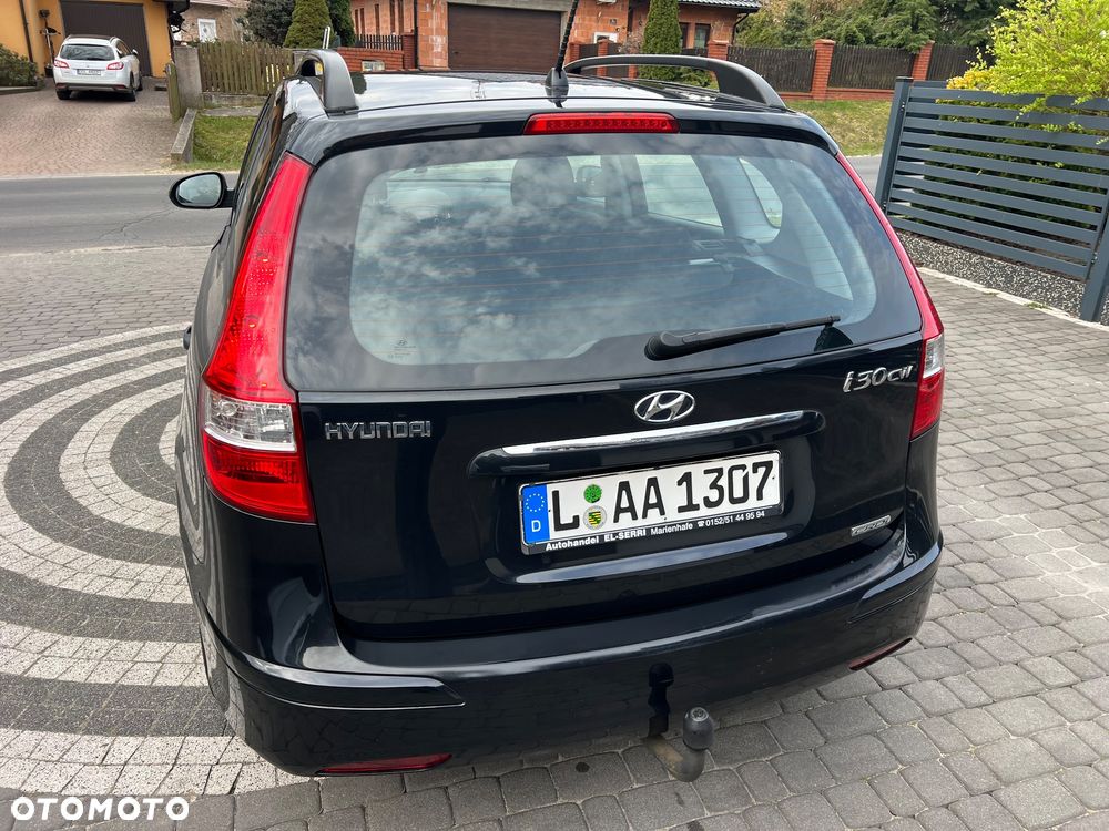 Hyundai i30 1.6 CRDi Comfort EU5 - 9