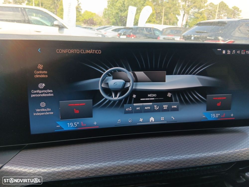 BMW 320 d Pack Desportivo M Auto - 22