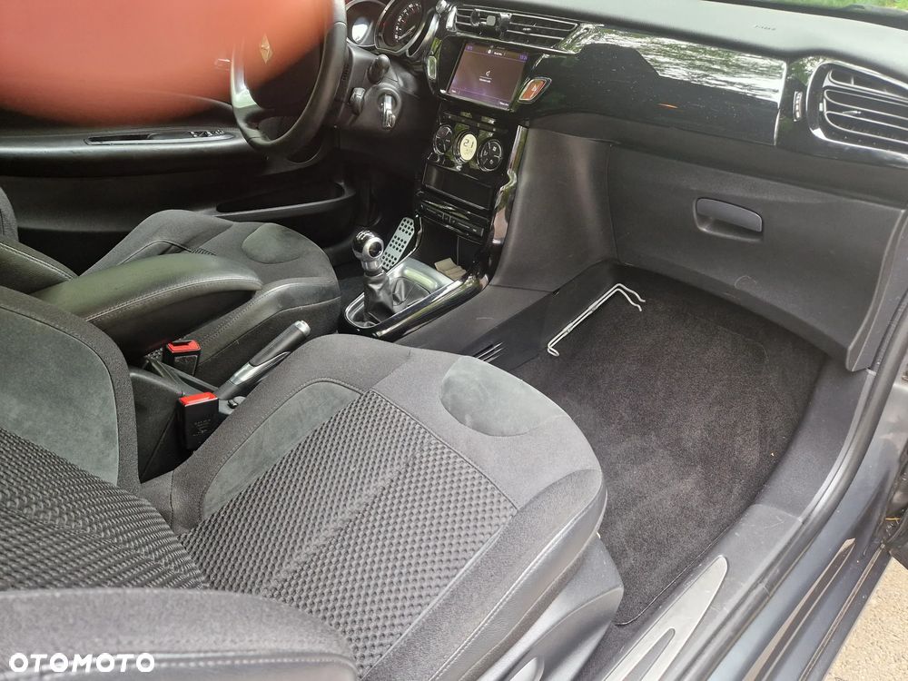 Citroën DS3 1.6 HDi 99g SoChic - 7