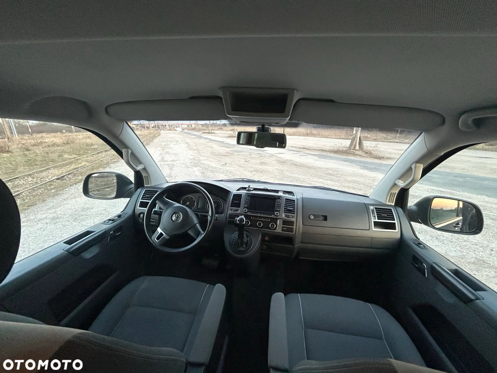 Volkswagen Multivan - 29