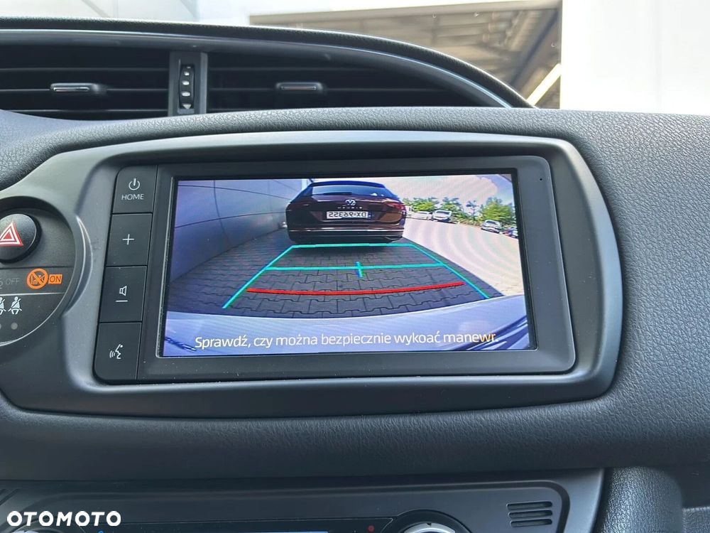 Toyota Yaris - 30