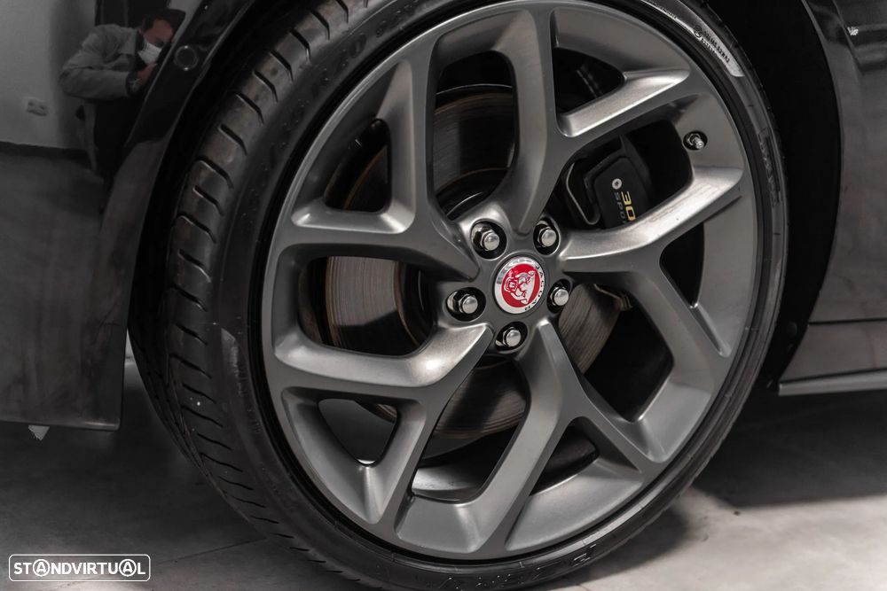 Jaguar XE 2.0 i4 R-Dynamic HSE AWD - 8