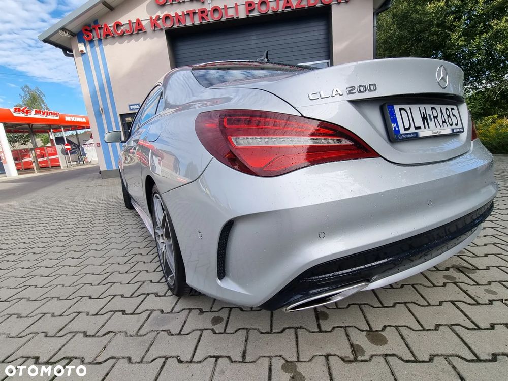 Mercedes-Benz CLA 200 AMG Line - 17
