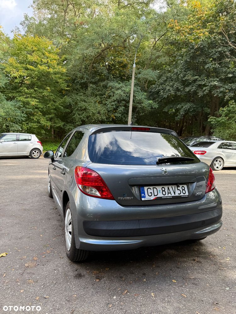 Peugeot 207 2010 photo 4