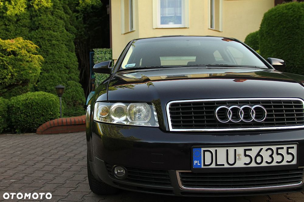 Audi A4 Limousine - 5