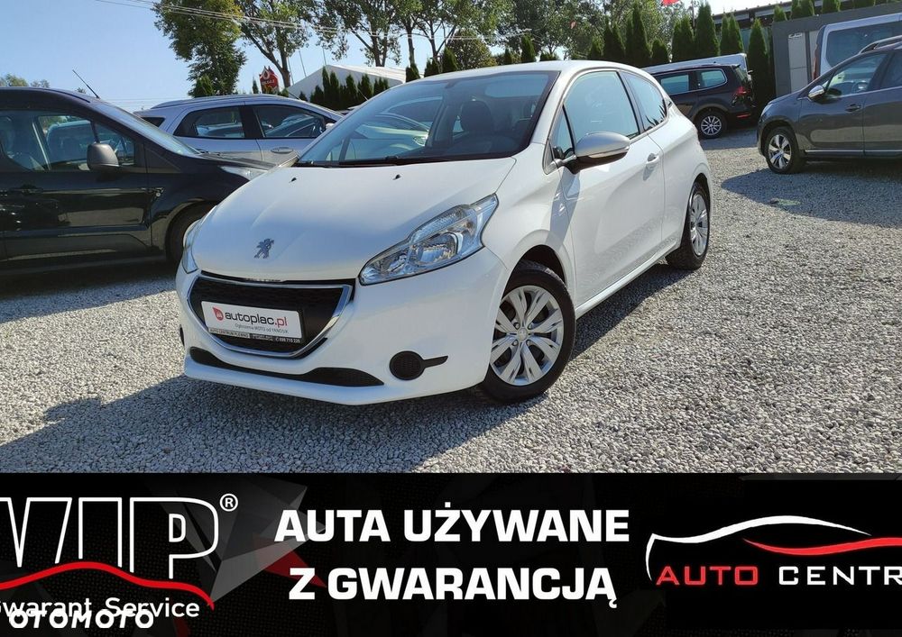 Peugeot 208 - 1