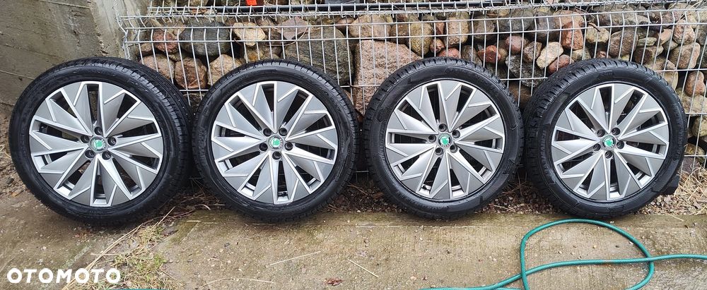 Koła 17 Skoda 5x100 6,5J ET40 ø57,1 658601025F - 1