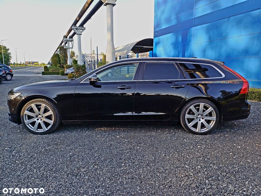 Volvo V90 D5 AWD Geartronic Momentum - 1