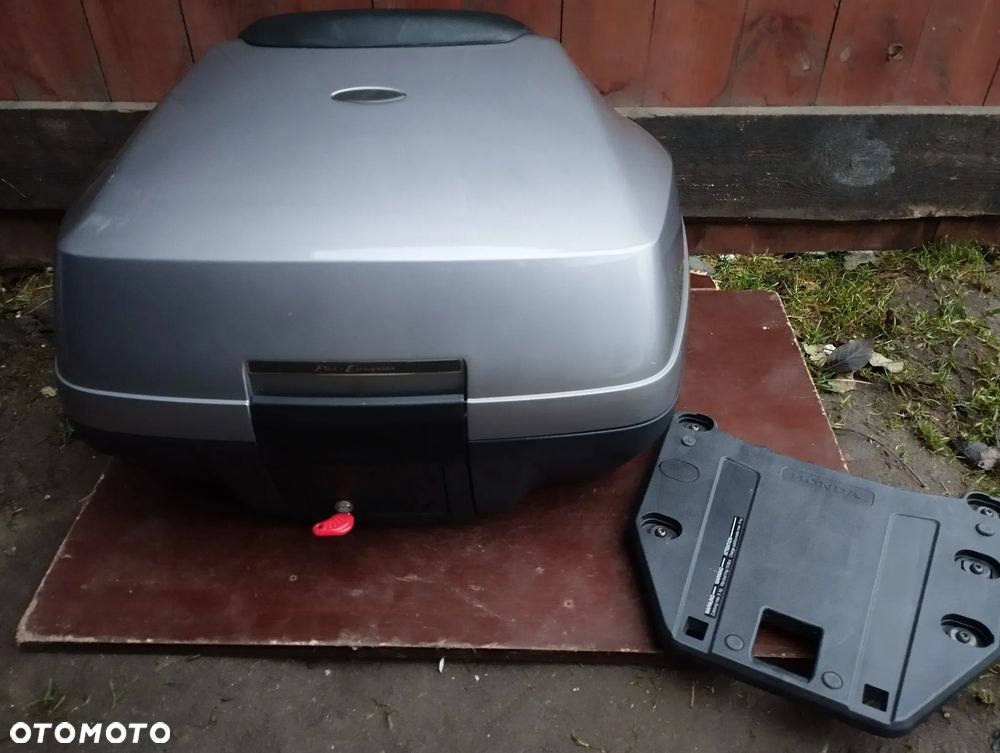 Kufer Honda ST 1300 Pan European + stelaż płyta