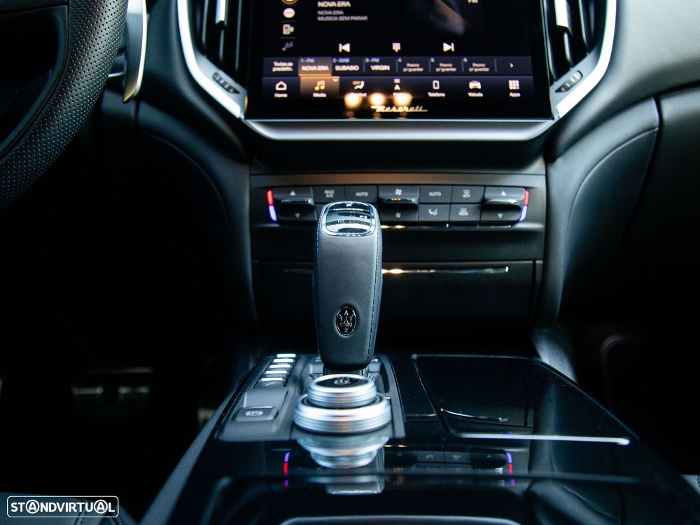 Maserati Ghibli 3.0 V6 Modena S Q4 - 26