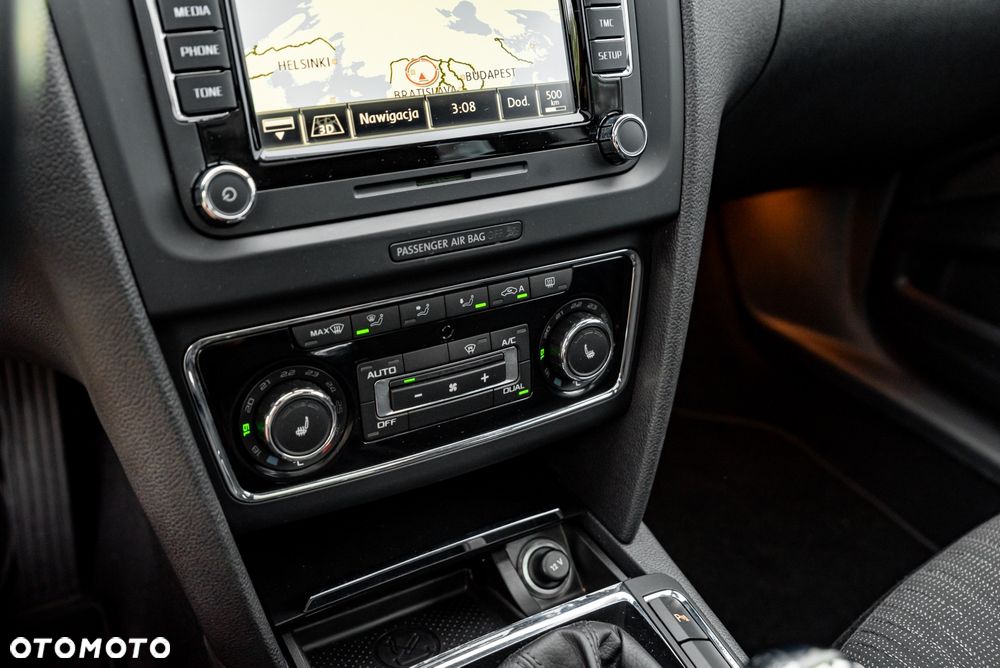 Skoda Superb 2.0 TDI Green tec 4x4 DSG Elegance - 34