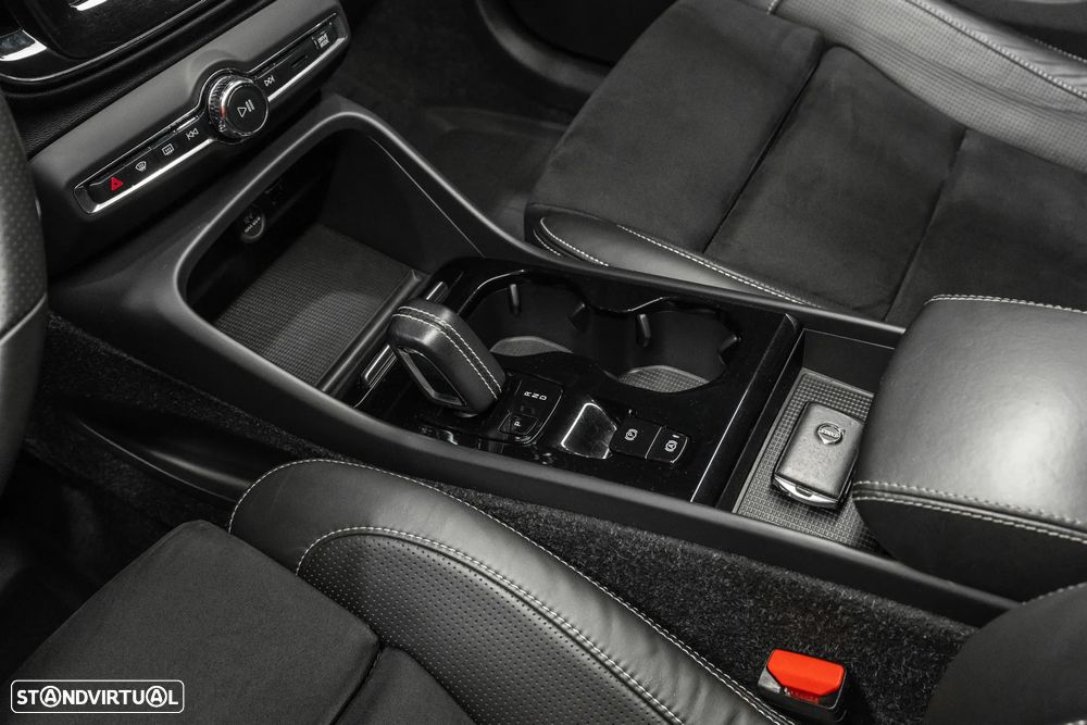 Volvo XC 40 1.5 T5 PHEV R-Design - 18