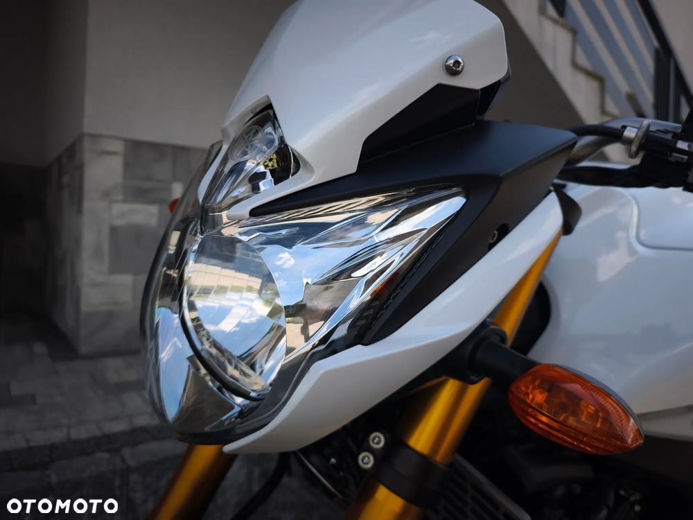 Yamaha FZ8 - 6