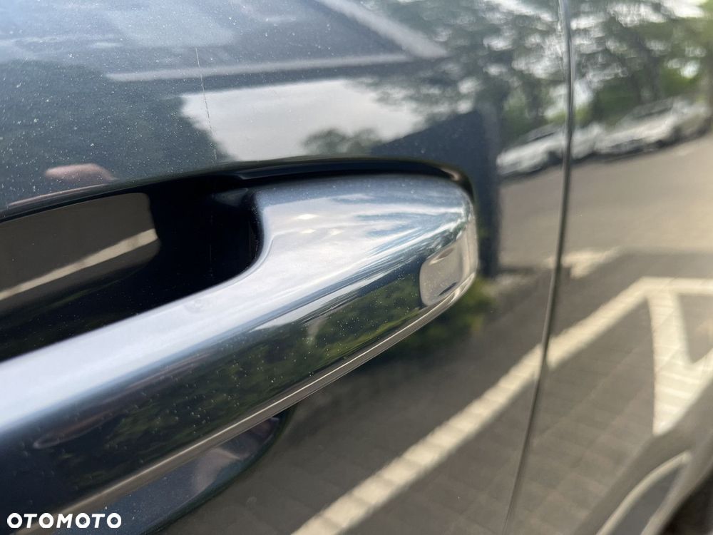 Volvo XC 40 - 22