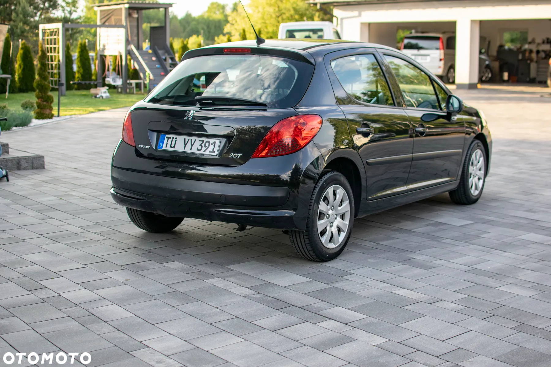 Peugeot 207 - 17
