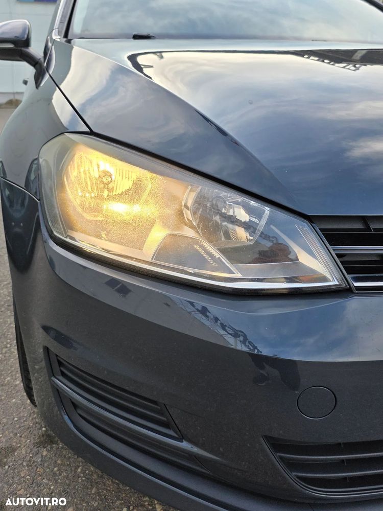 Volkswagen Golf 1.2 TSI BMT Comfortline - 9