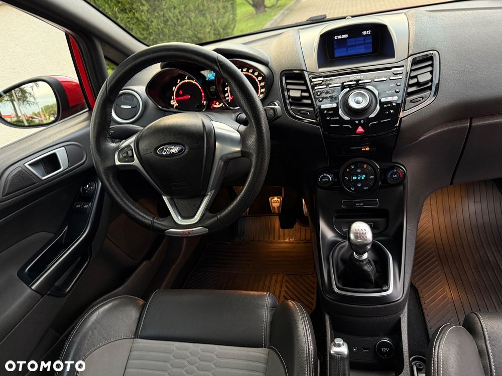 Ford Fiesta ST - 37