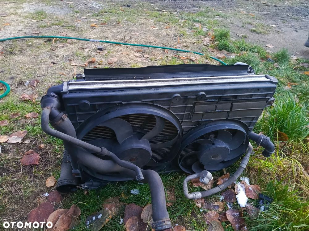 KOMPET CHŁODNIC Z WENTYLATORAMI VW PASSAT B6 - 4