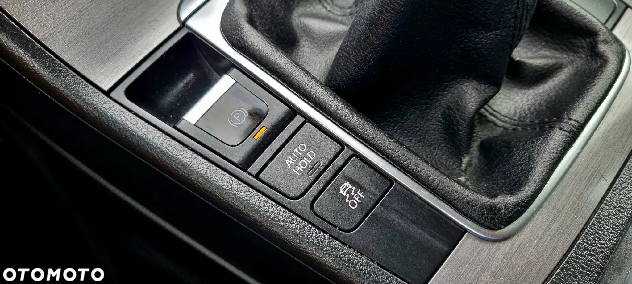 Volkswagen Passat Variant 2.0 TDI BlueMotion Technology Comfortline - 32