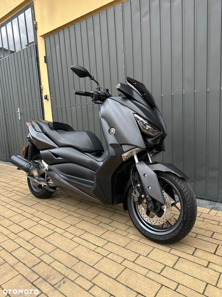 Yamaha X-max