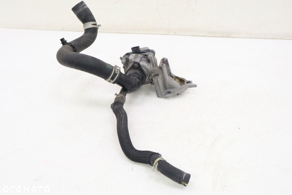 LEXUS TOYOTA 2.5 HYBRID POMPA WODY 0810G890685 - 4