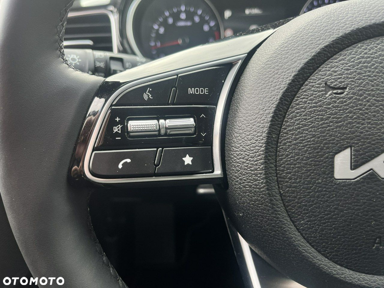 Kia XCeed - 10