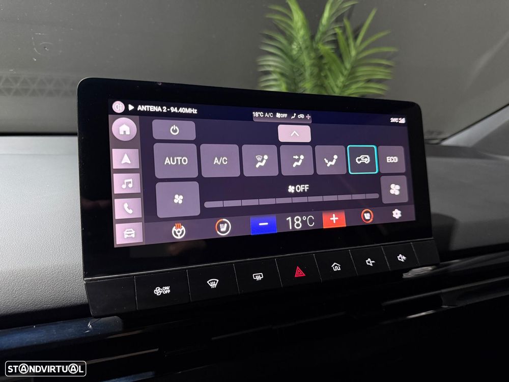 MG MG4 64 kWh Luxury - 30
