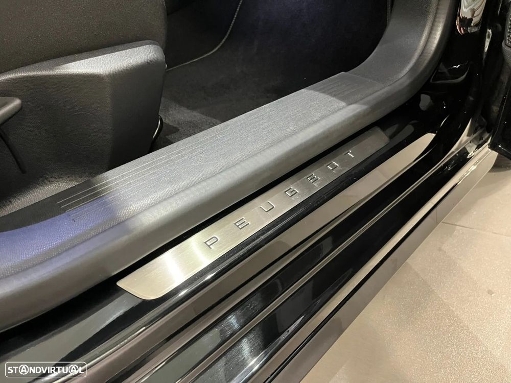 Peugeot 308 SW 1.6 Hybrid GT e-EAT8 - 19